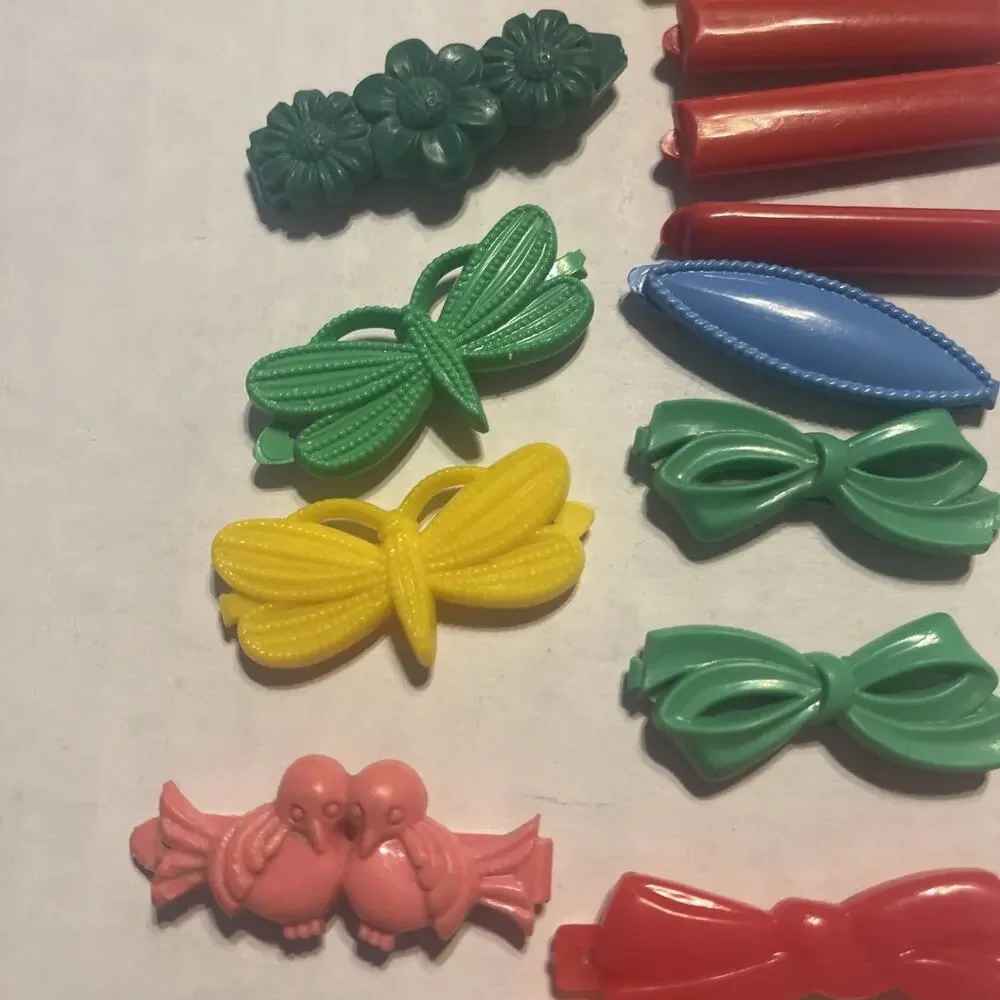 Vintage Goody and Misc Snap Tight Barrettes Hair Clips Lot of 21 Bow Butterflies